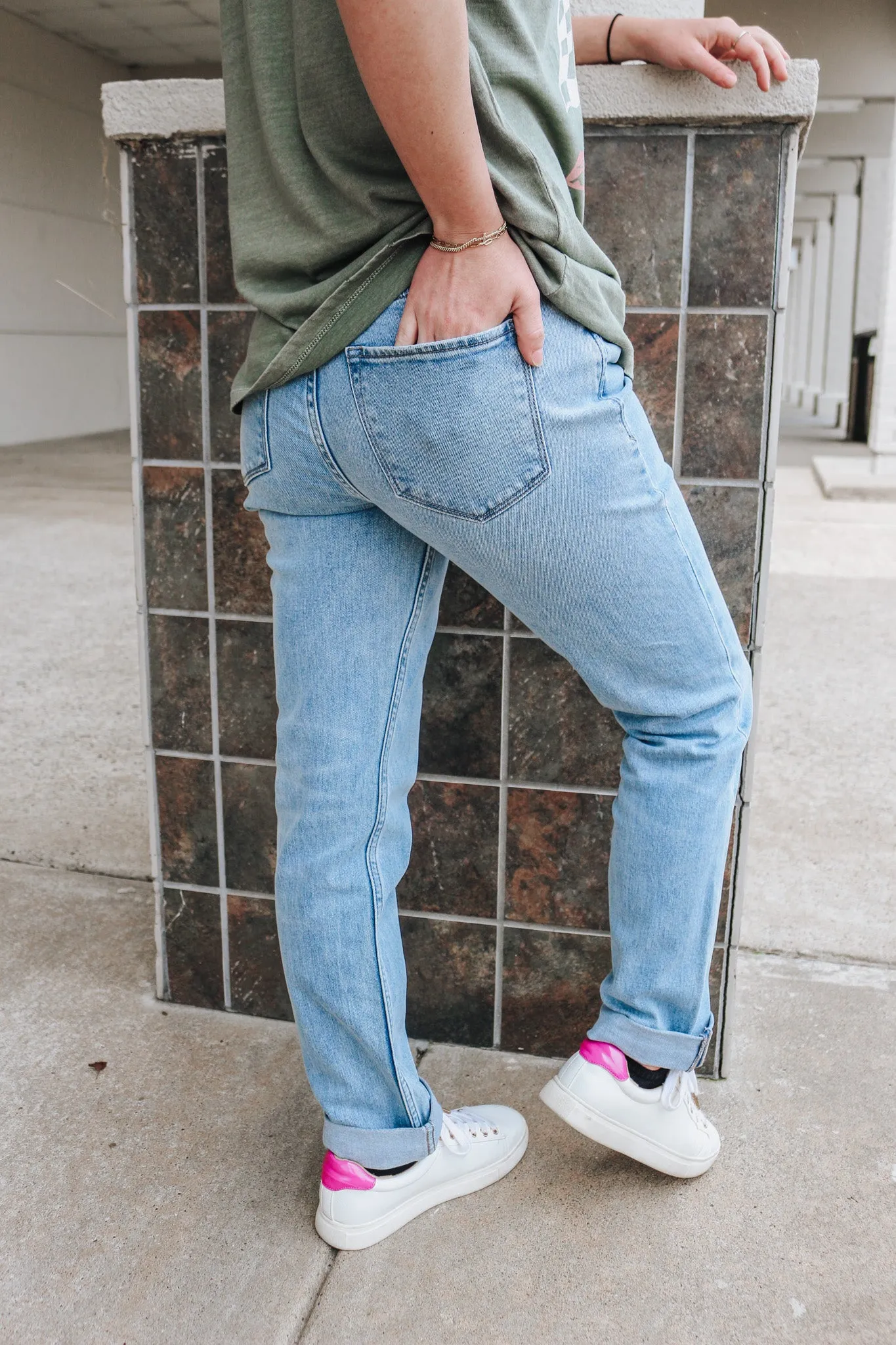 Havasu Falls Blaire Mid Rise Slim Straight Jeans