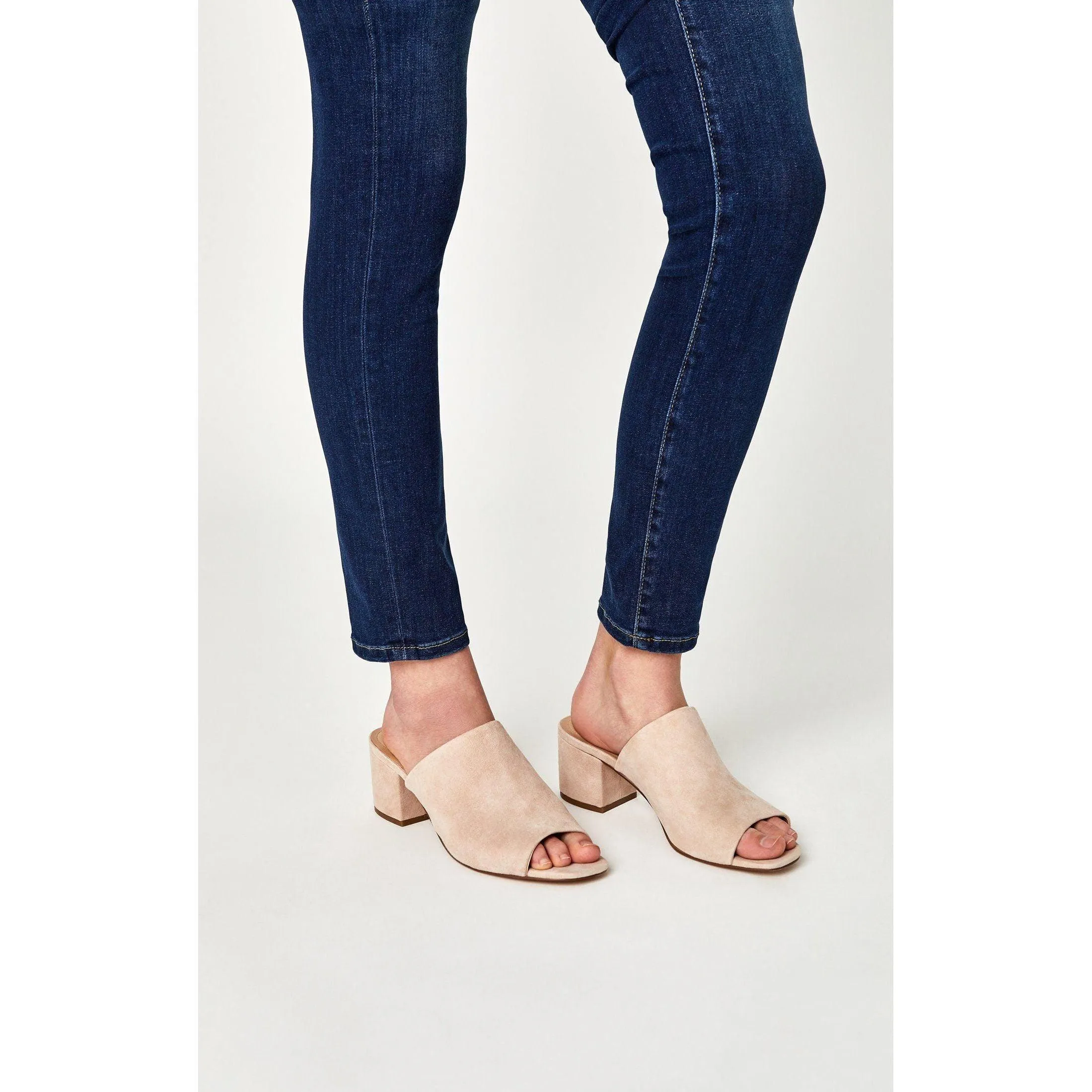 NWT - Mavi White Edge  'Alexa' Ladies Mid Rise Skinny Jeans -Size 24/34
